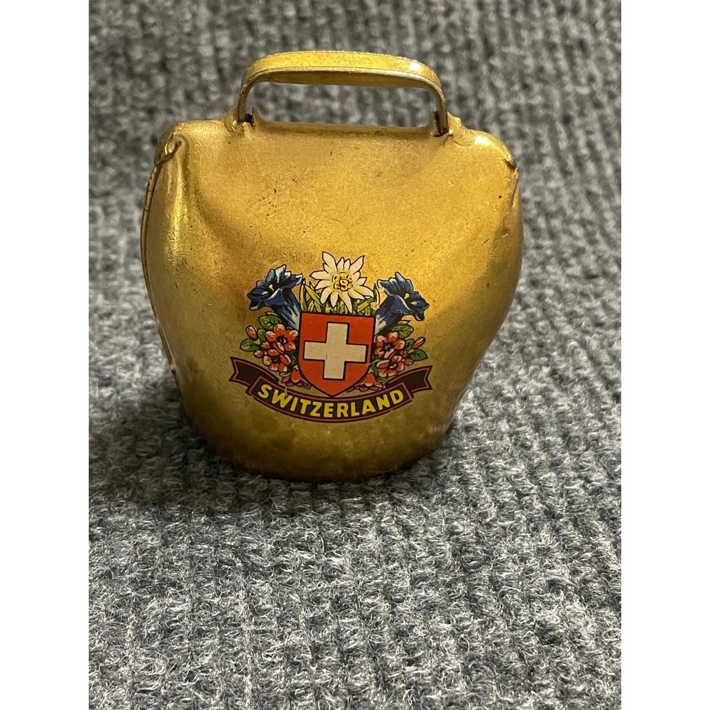 VTG Gold Switzerland Cow/Goat Bell Souvenir Alpine Edelweiss Crest Metal 2.25in